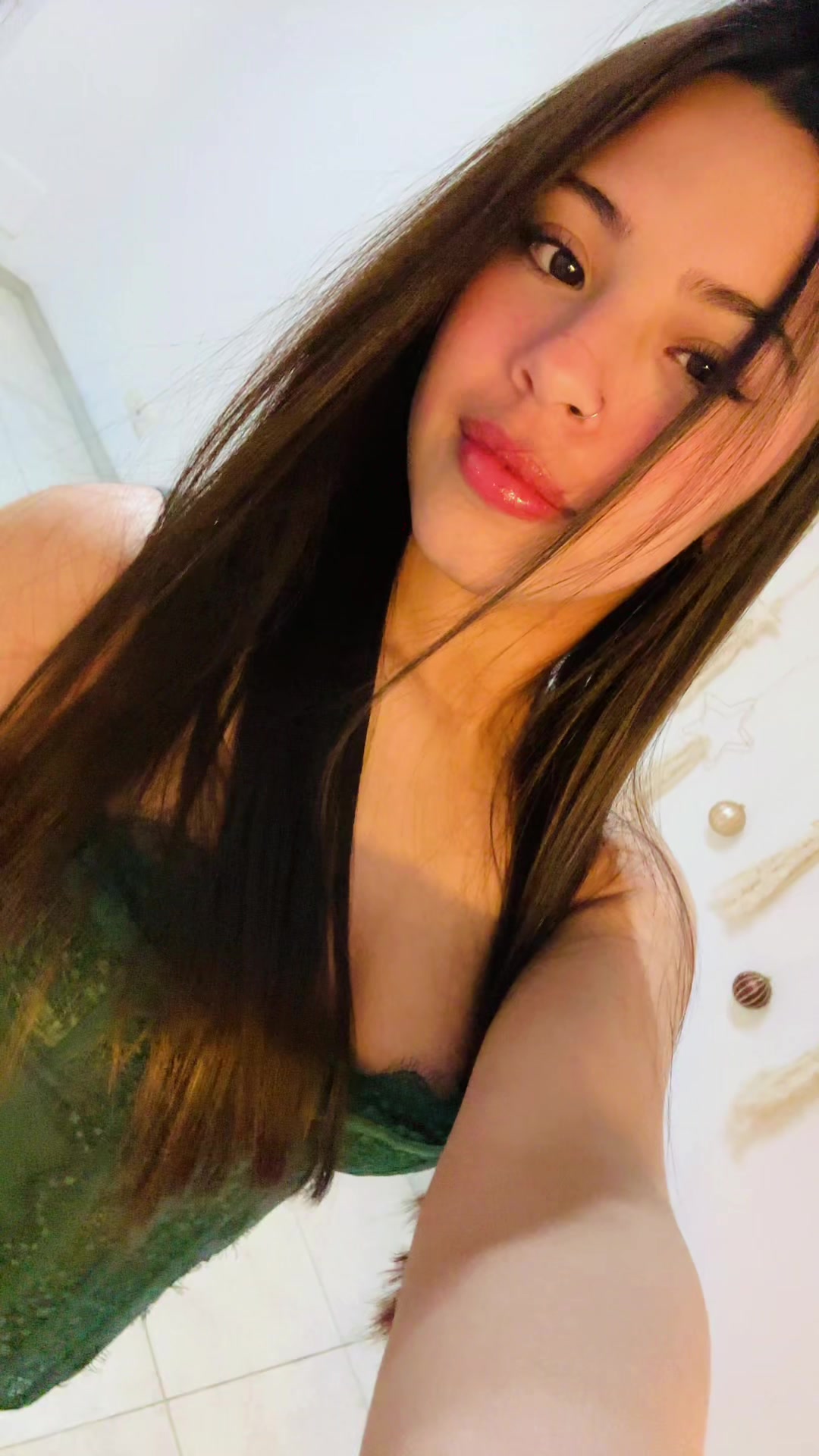 @briflores__