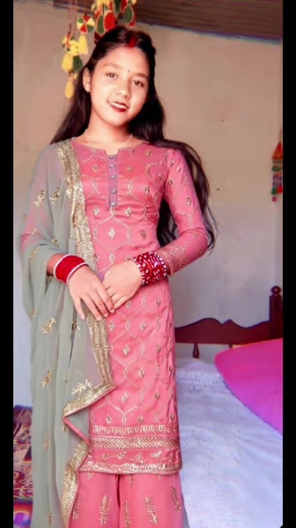 @स्नेहा ✨✨