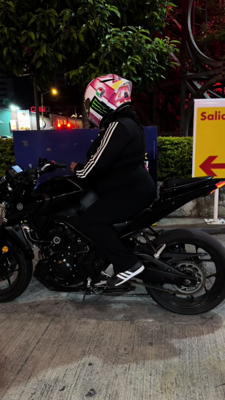 @𝑳𝒂 𝑵𝒔 ℳℴ𝑟𝑎𝒅𝑎 💜🧸.
