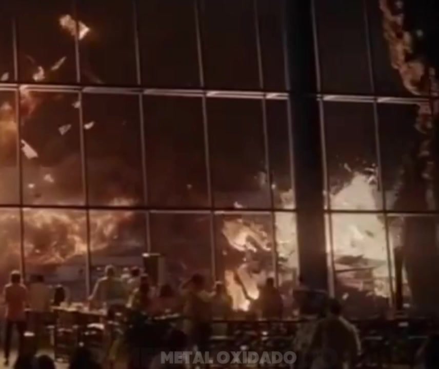 @Metal Oxidado