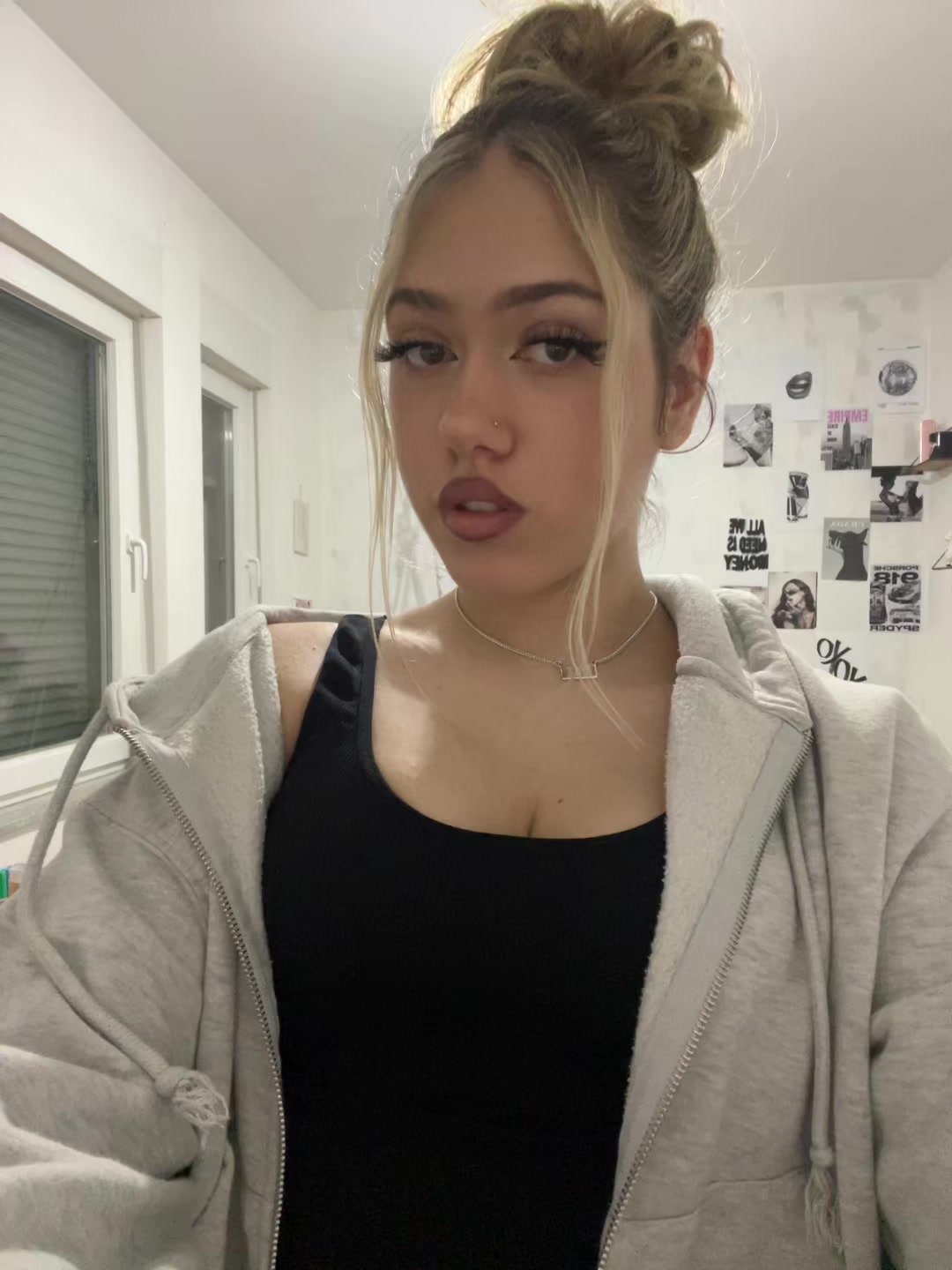 @✌️💋