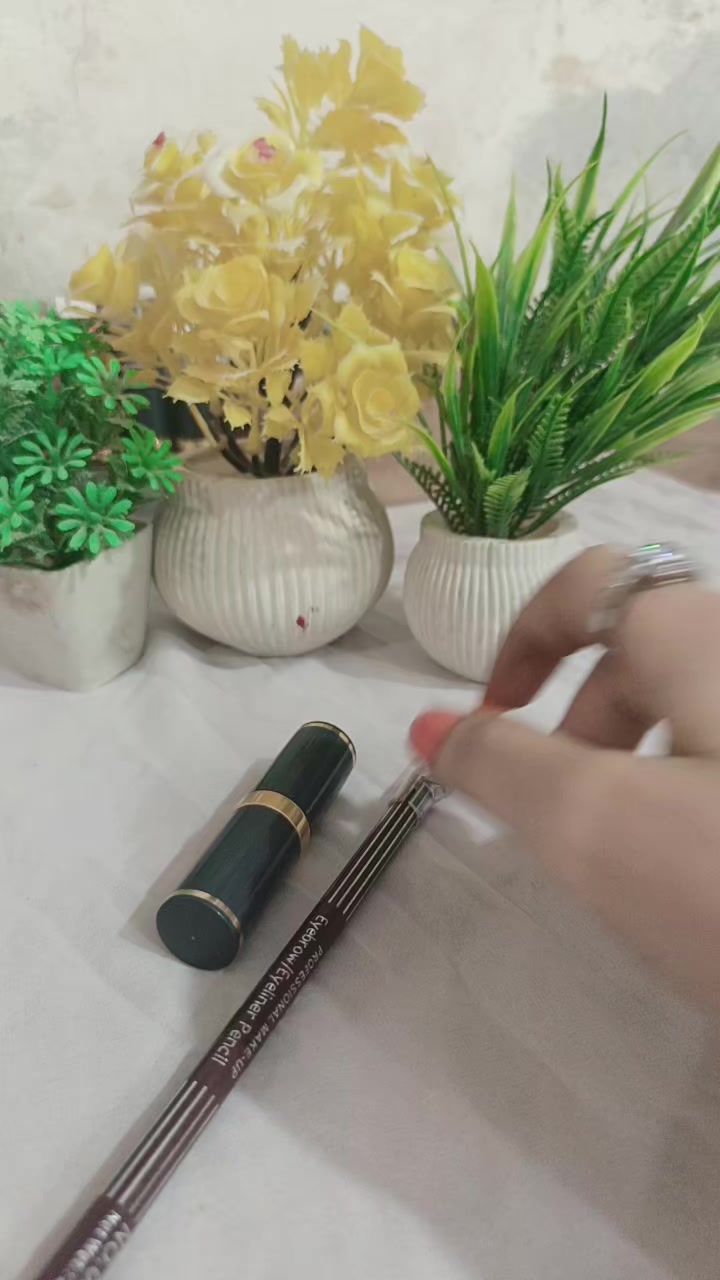 @Glossy rimsha💄