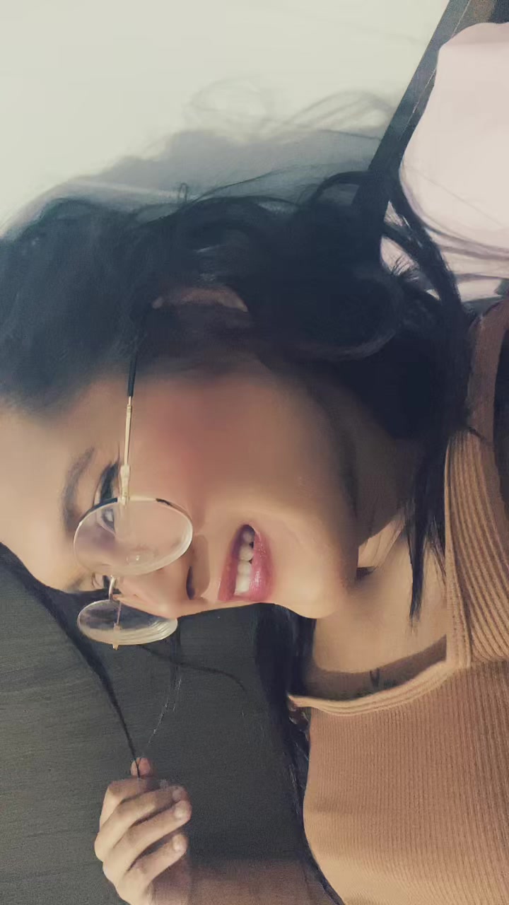 @_carla.gabrielly_