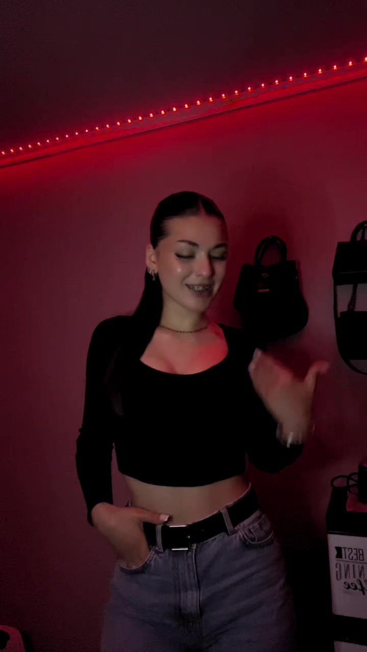 @𝓘ana⌛️