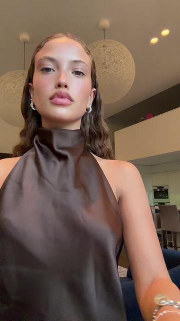 @Eva