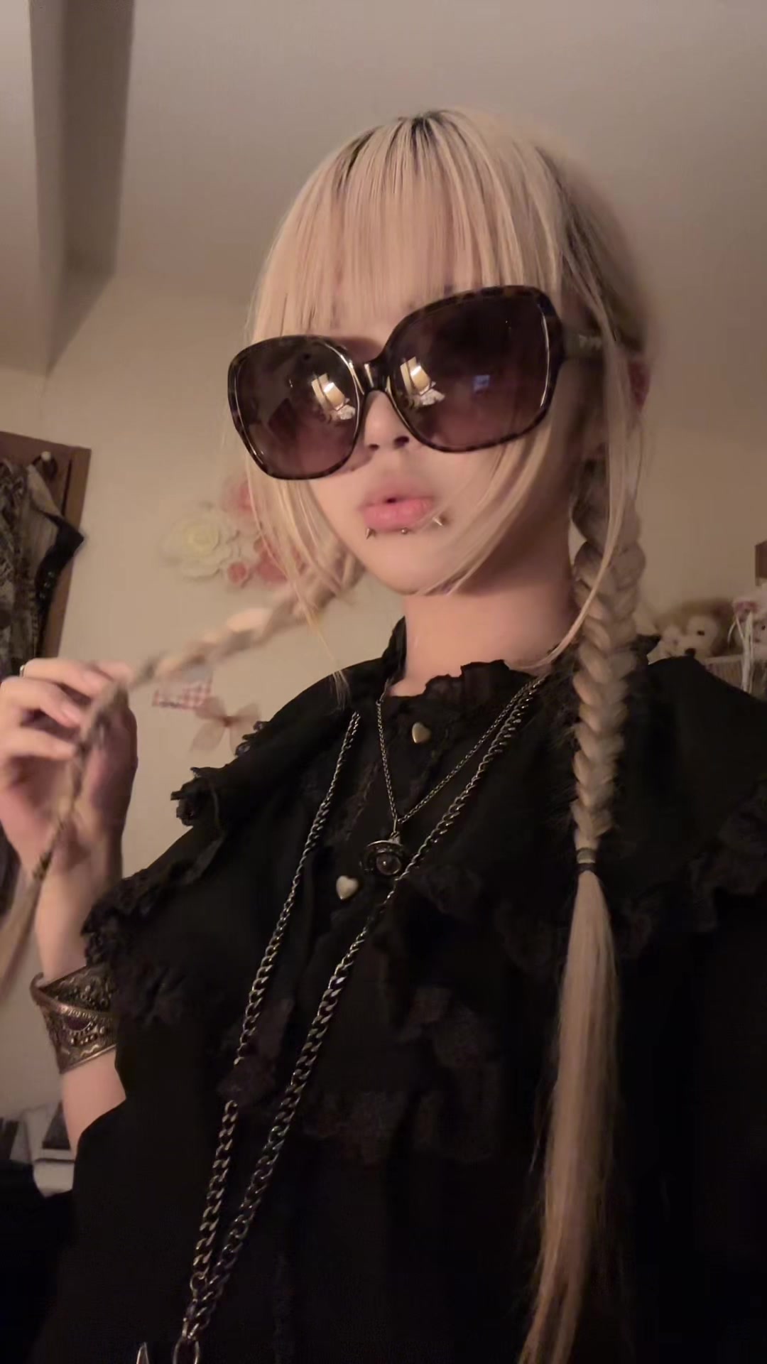 @Illya