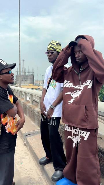 @AREMULEKKI🎧👻🤡