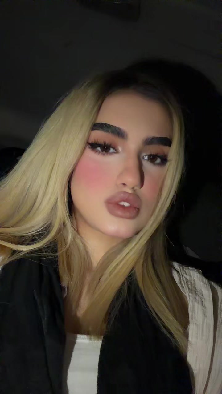 @elenahmadi1