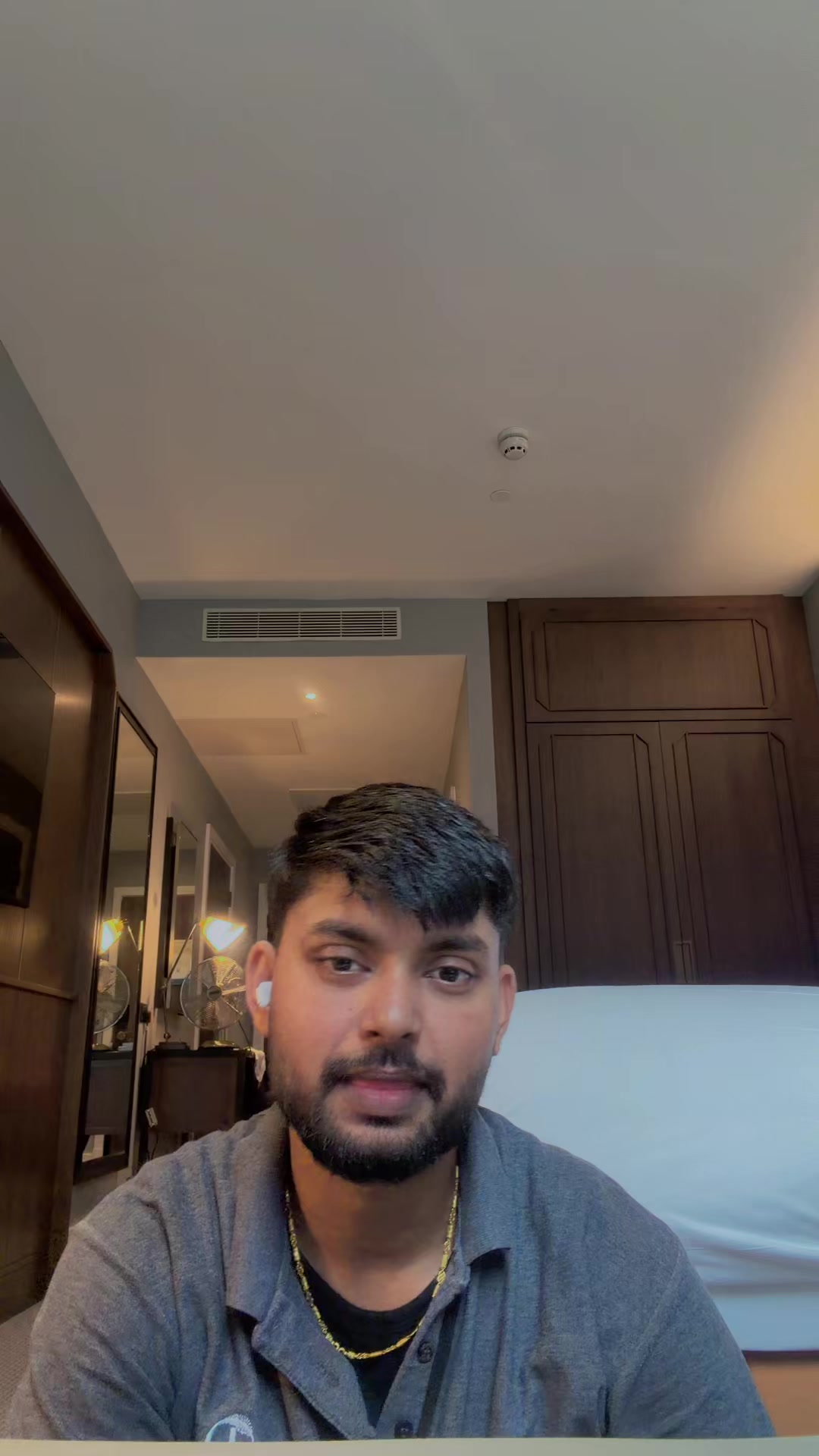 @KARAN 💗