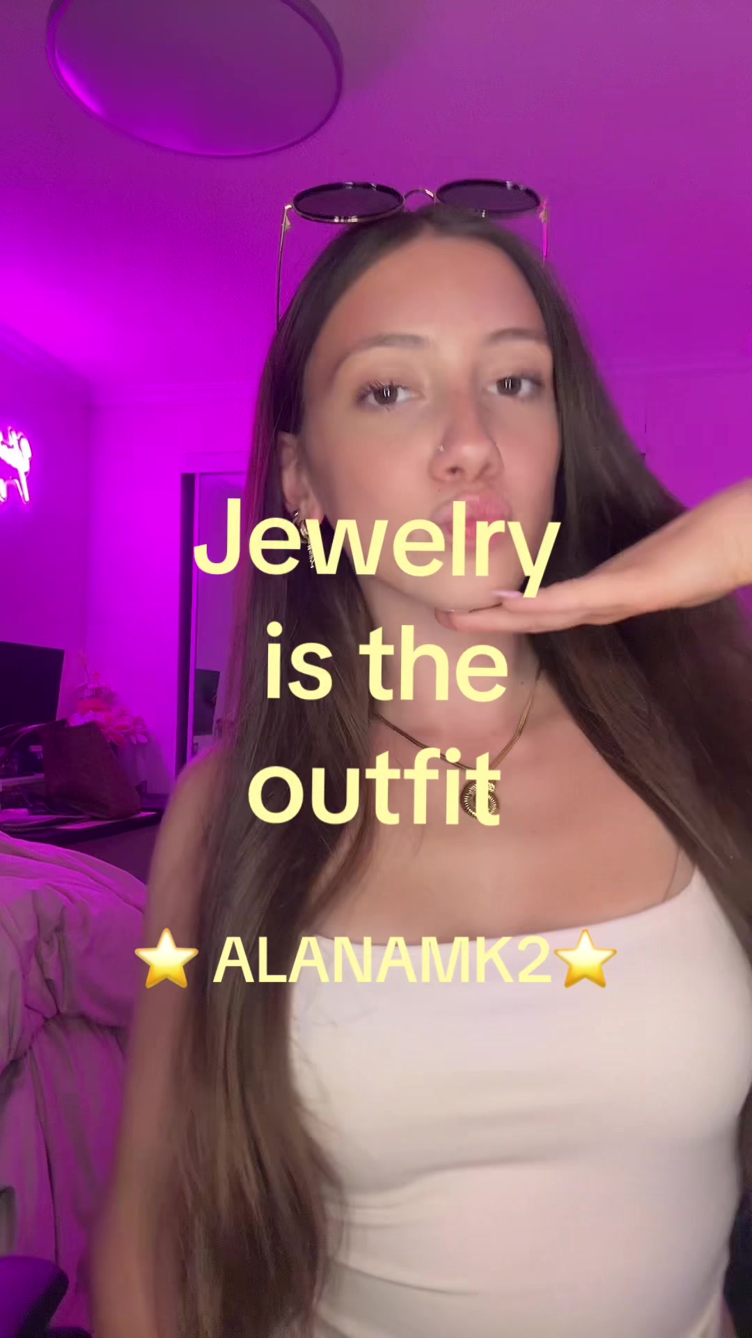 @Alana_mk