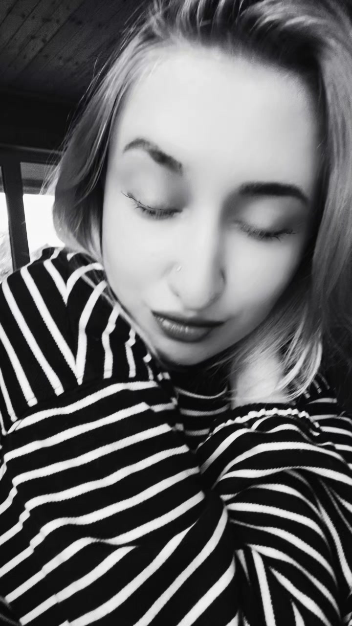 @💋✟Ӎἰṩṧ Ⱪᾆᶈᵲḭž✟ 💋