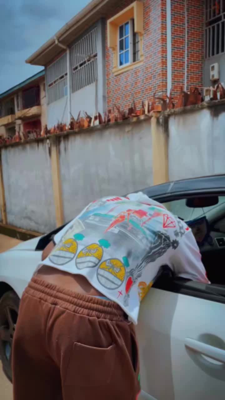 @Nebechi nwa ebonyi