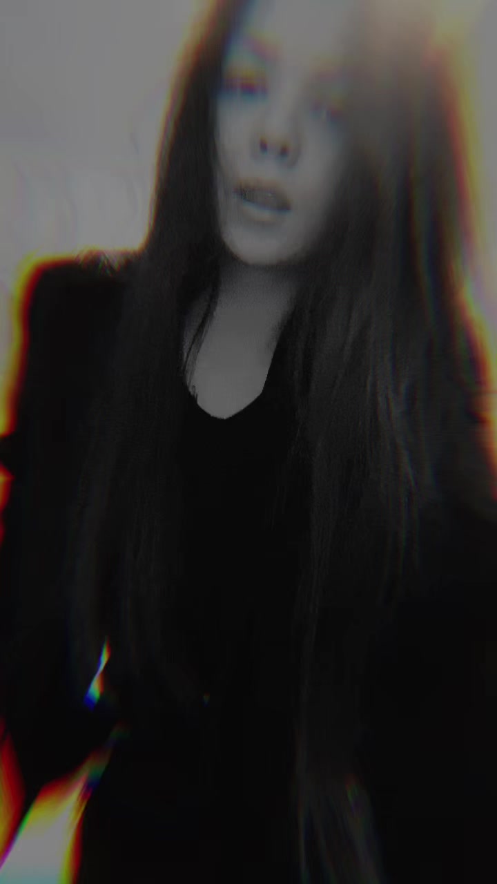 @𝐴𝑛𝑛𝑎