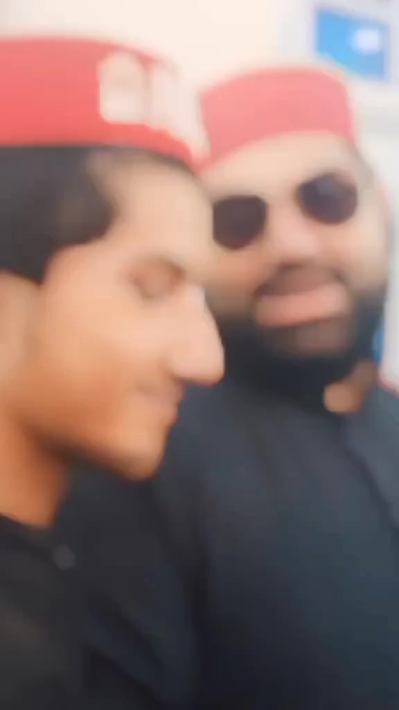 @🆂🆆🅰🆃🅸 🅲🅾🅼🆁🅰🅳🅴 🚩🧡