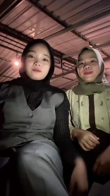 @FitriGultom21