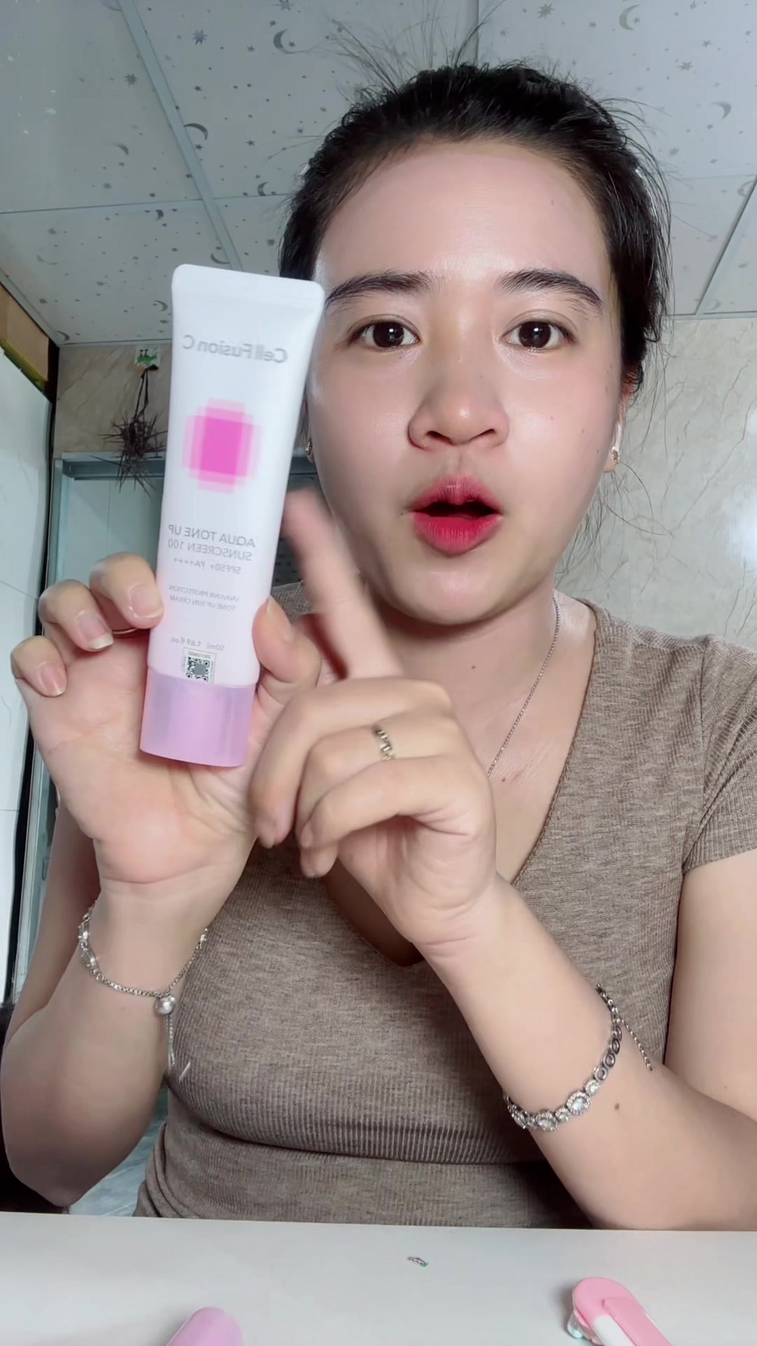 @Ngọc Ngọc- Mẹ 2 c&ocirc;ng ch&uacute;a