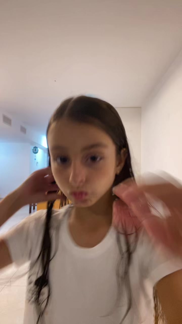 @𝓐𝓭𝓮𝓵𝓮