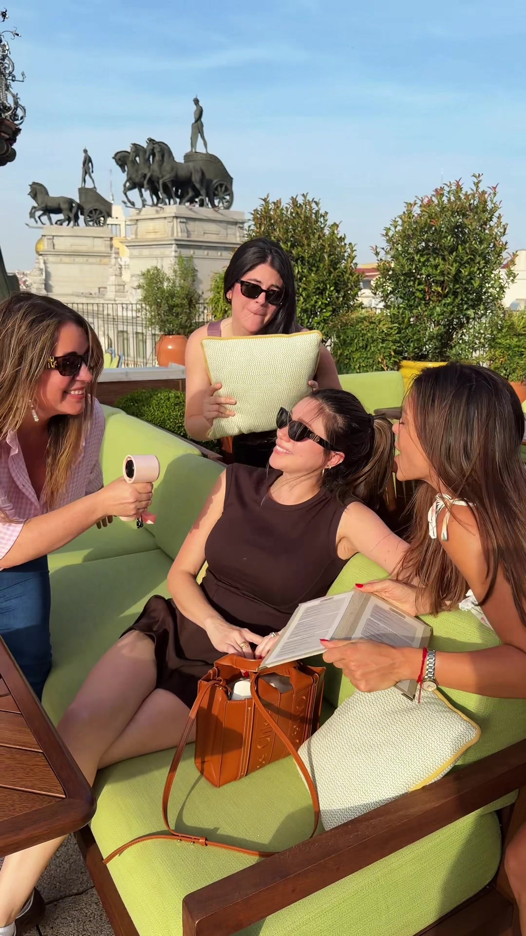 @Naíza