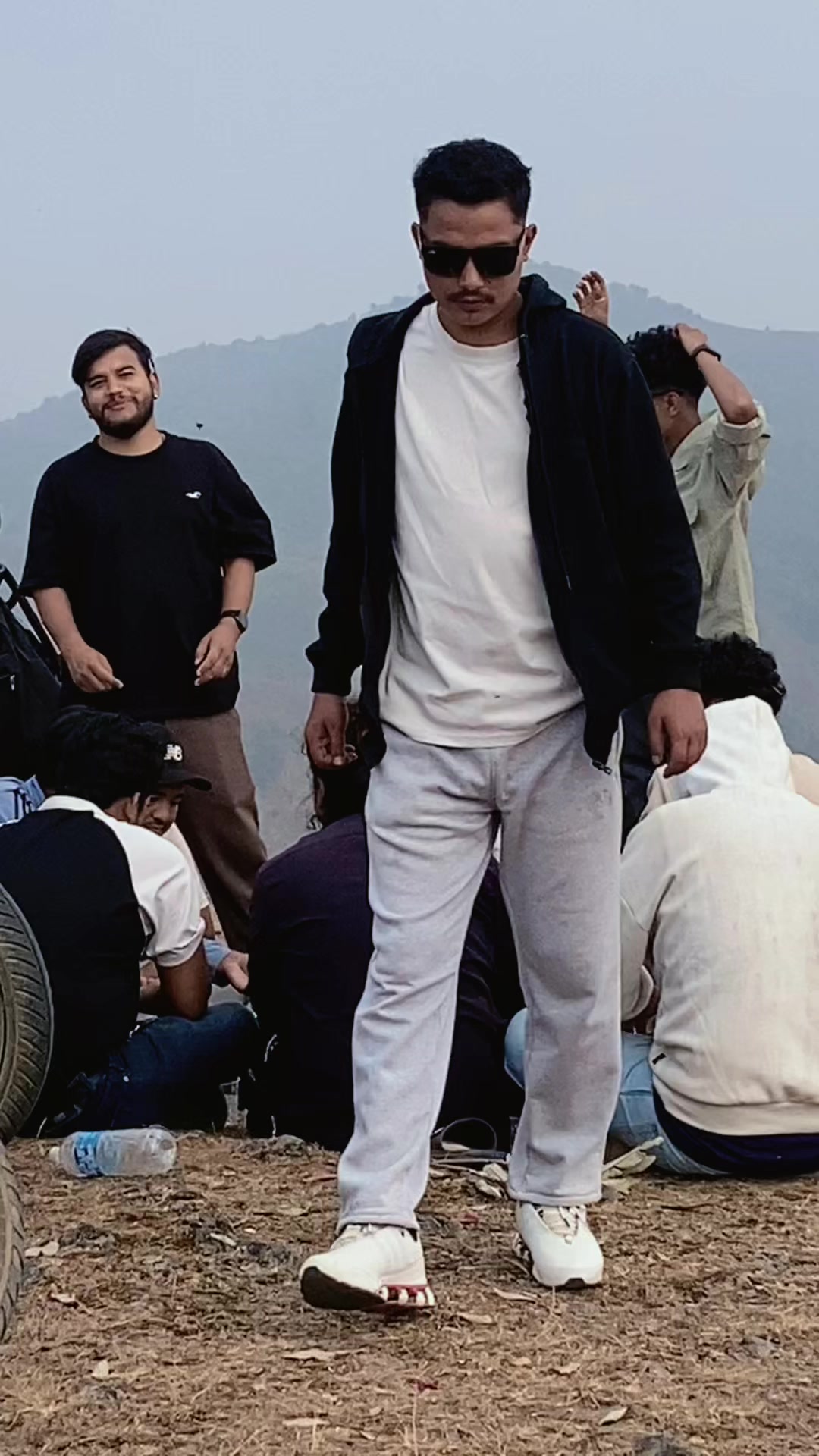 @MUKESH🥷
