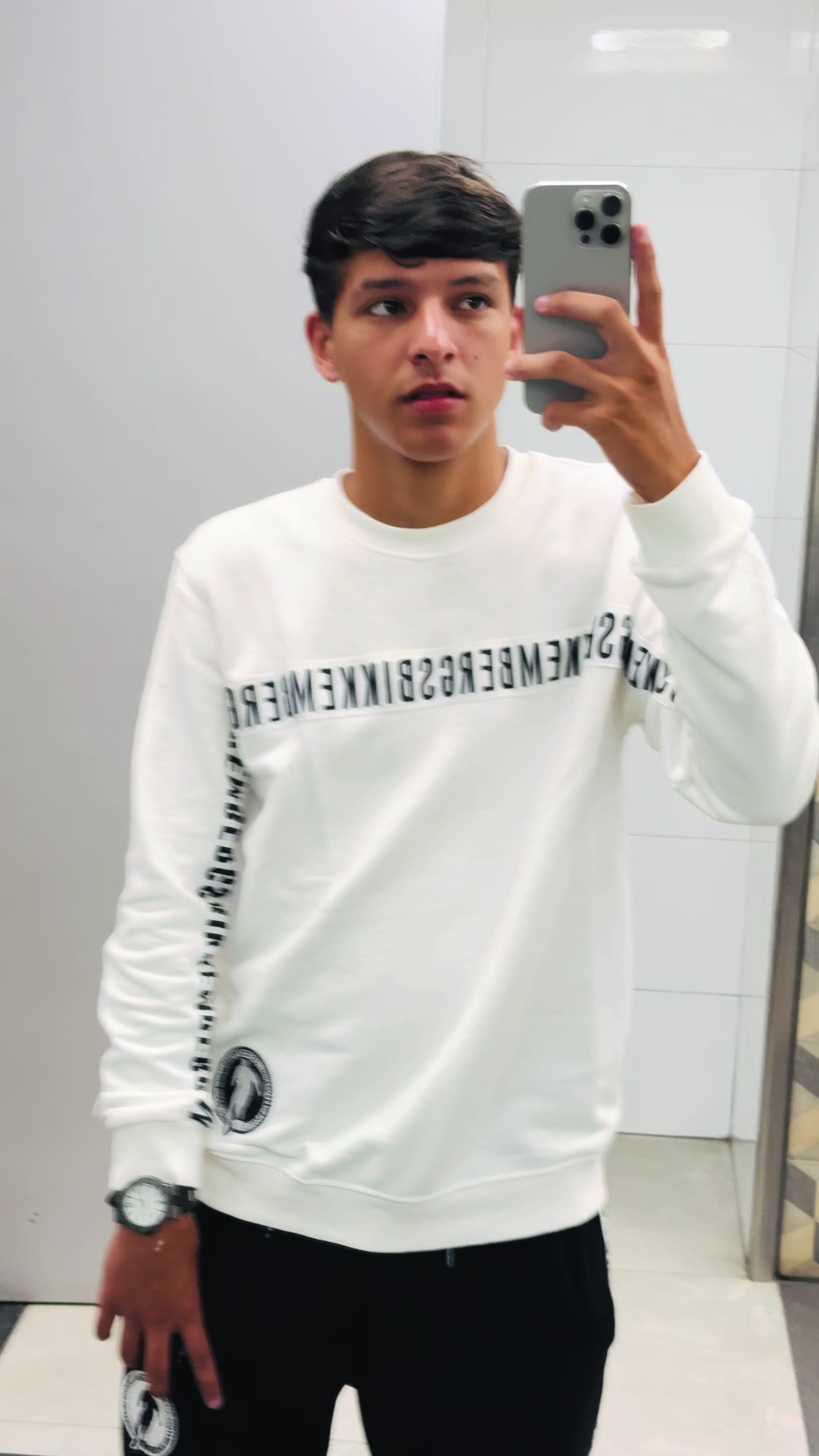 @🤴🏻⚡️