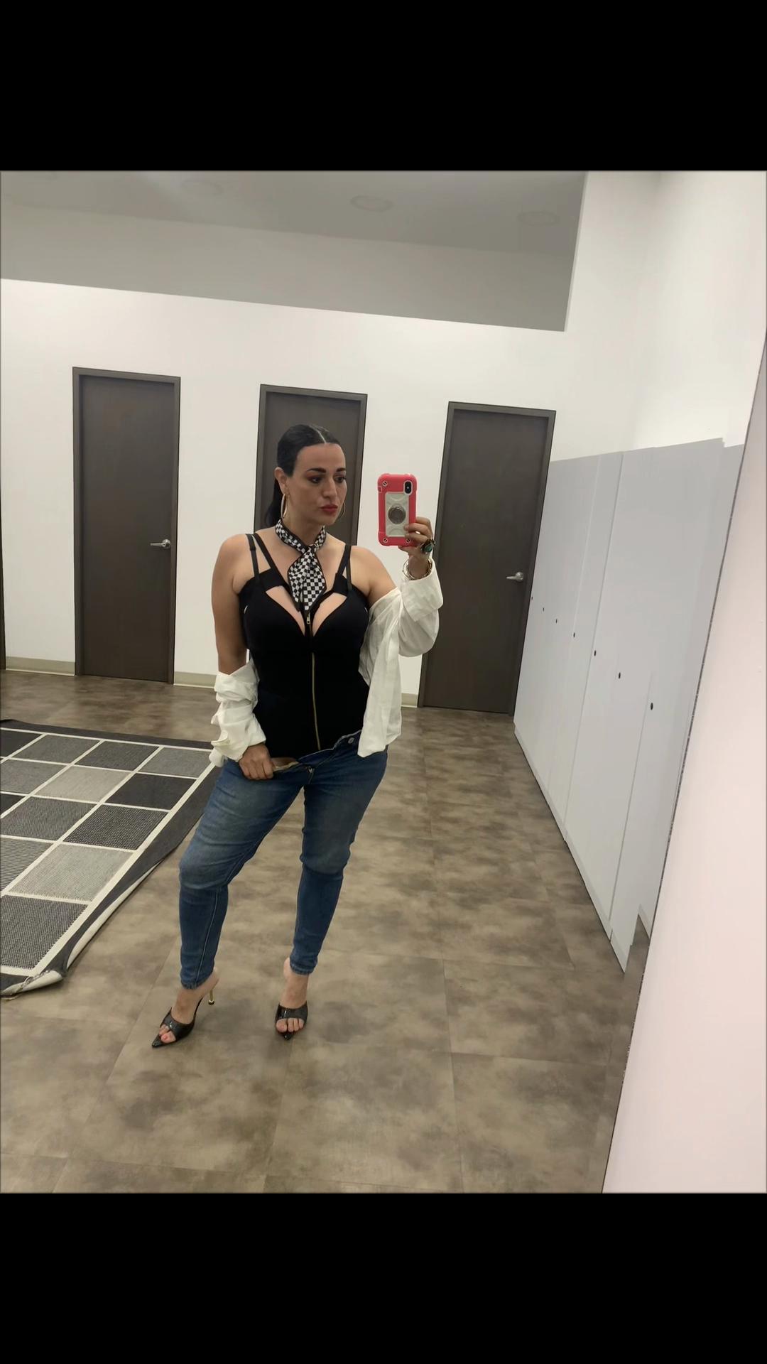 @Shivaibarraoficial