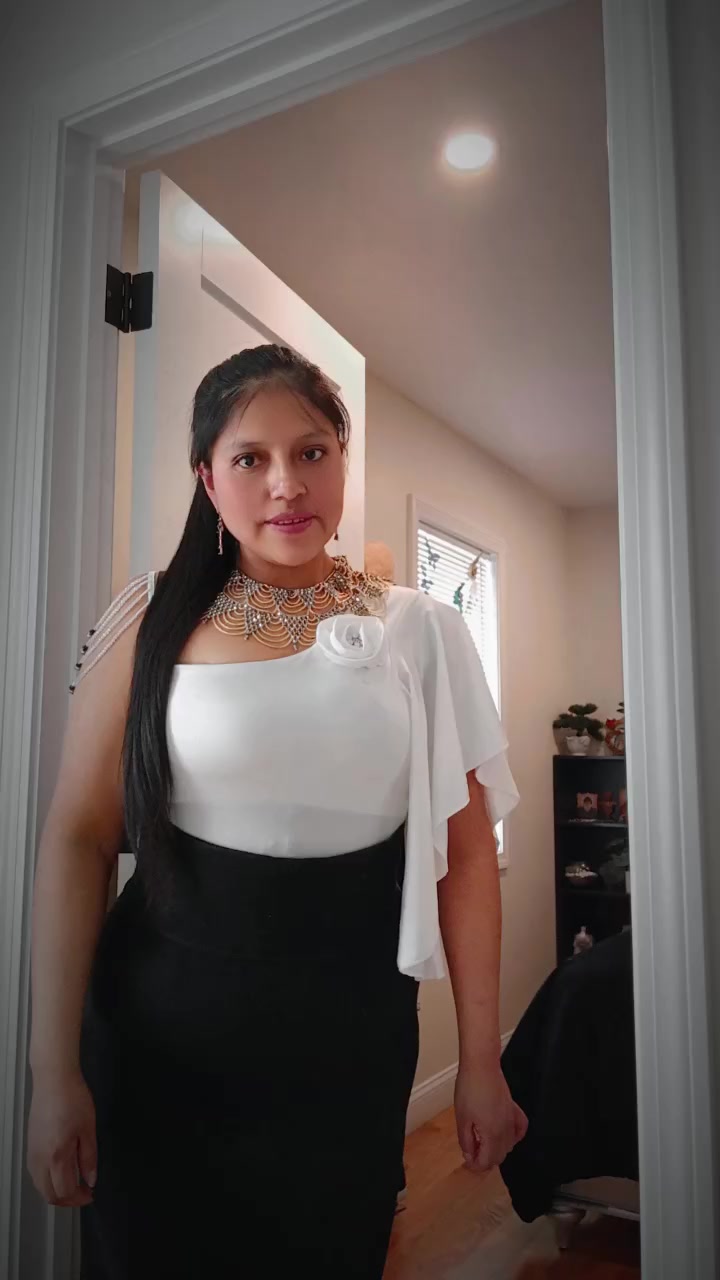 @Ilda Avila 🥰🦋"<.>