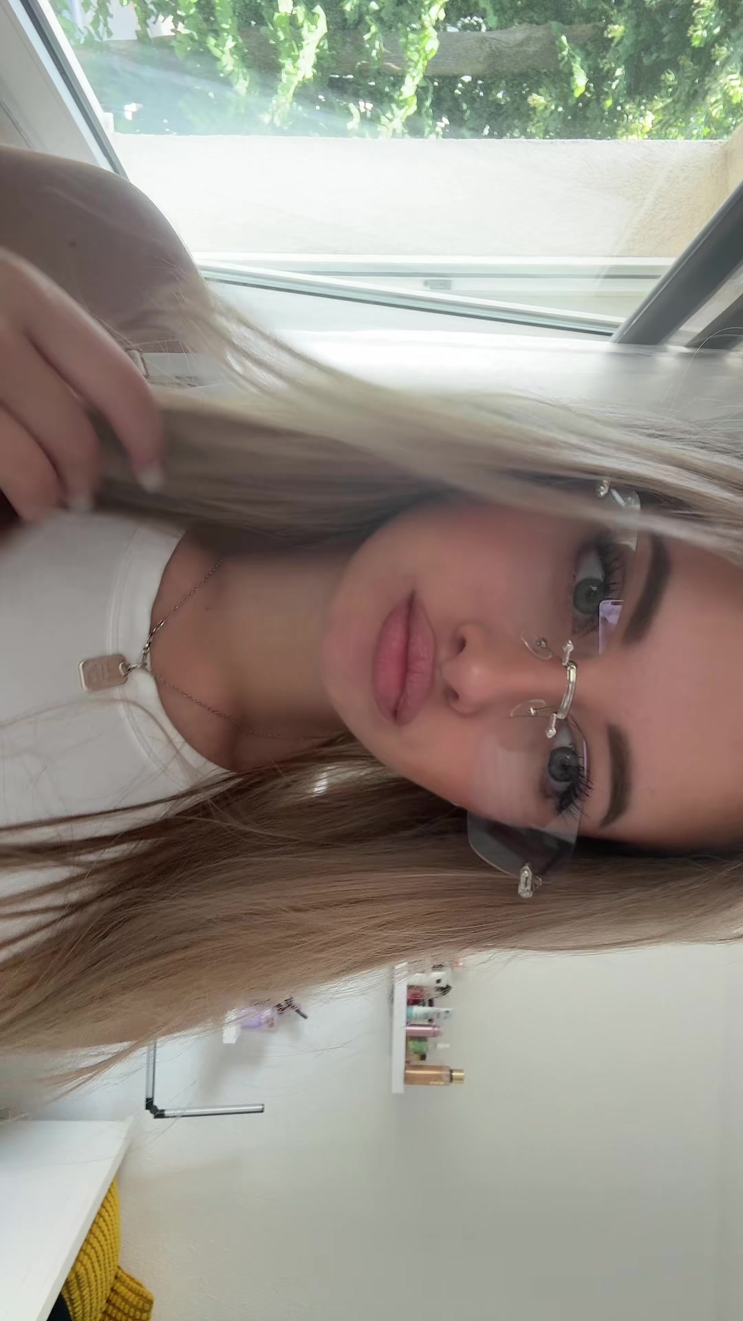 @𝑉𝑎𝑙𝑒𝑟𝑖𝑎 🐾