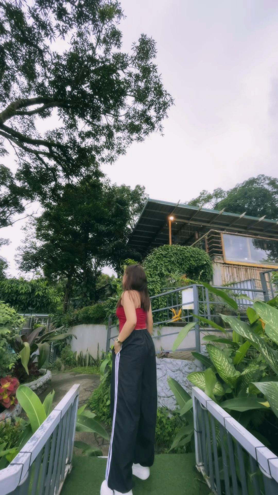 @M Y LE NE