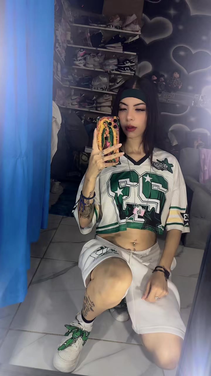 @𝕮𝖗𝖎𝖘𝖙𝖎𝖓𝖆