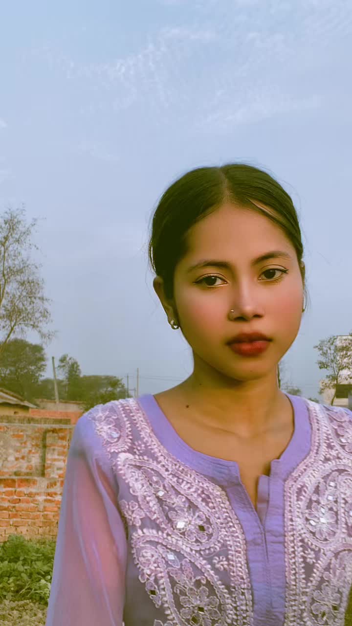 @🧖♀️Bhojpuri queen 🫅