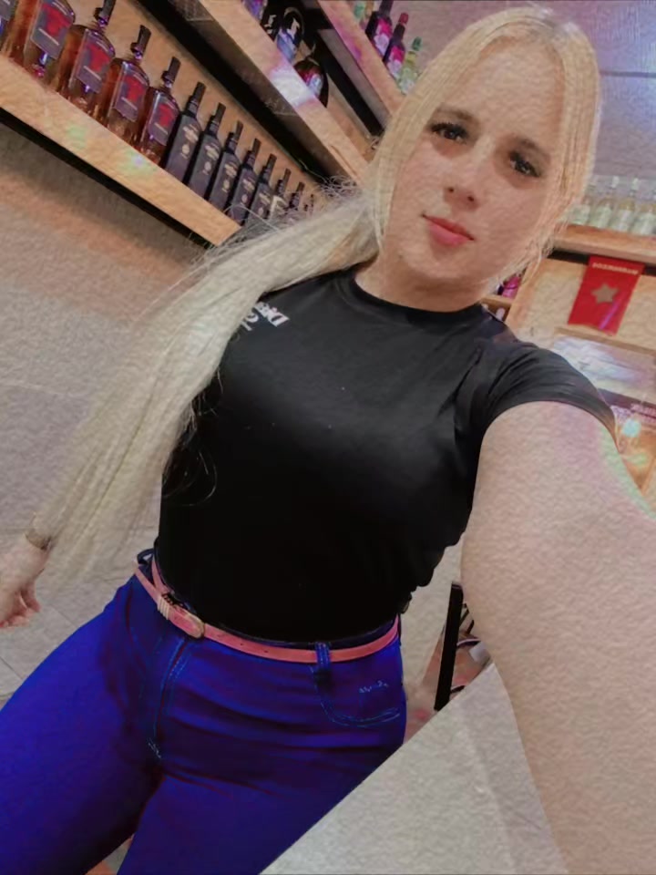 @Mar&iacute;a Valbuena🍒