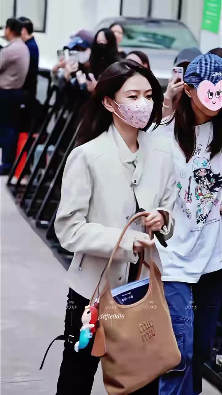 @𝗱𝗱ᴸⁱᵗᵗˡᵉ𐙚