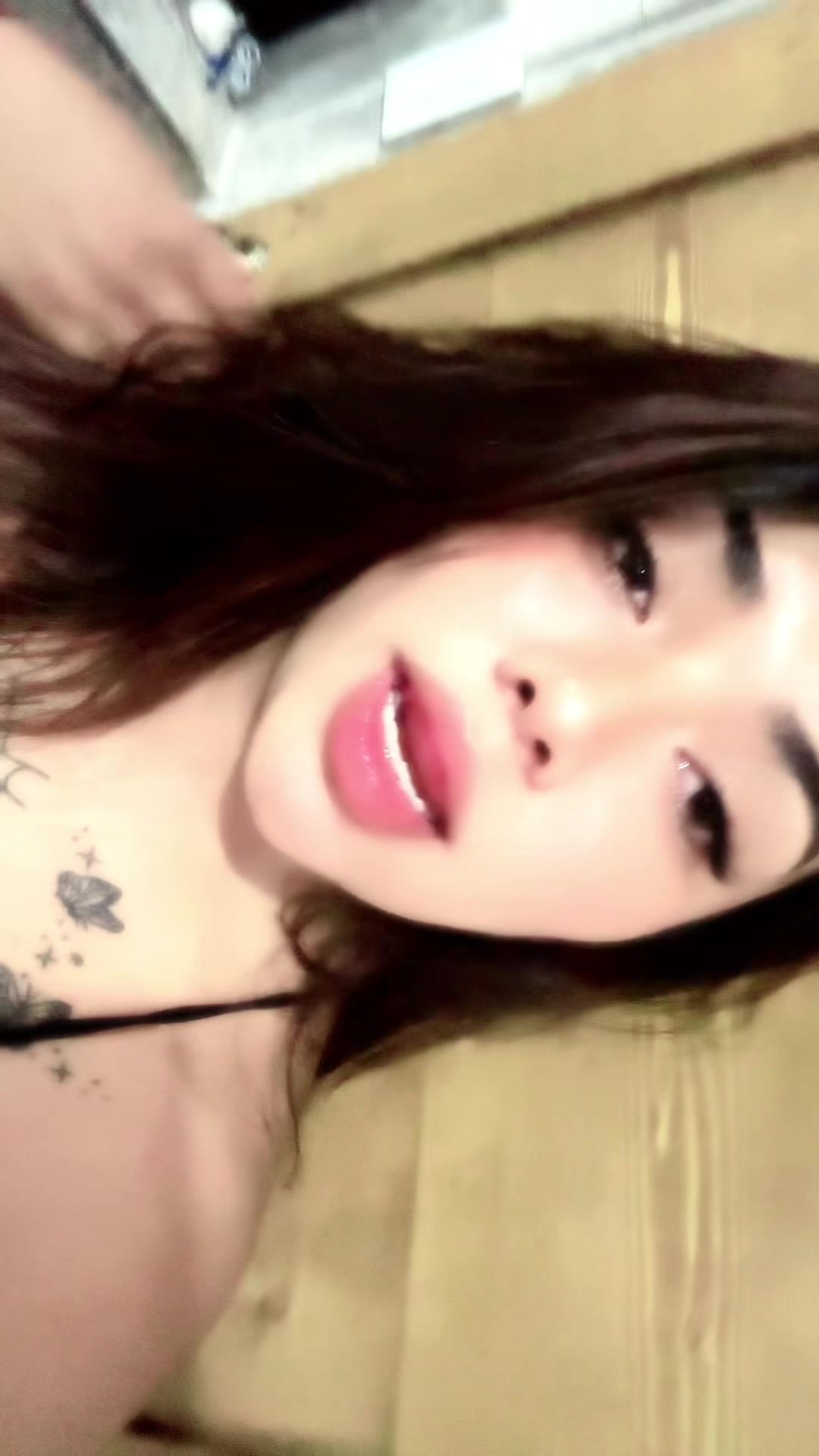@💋