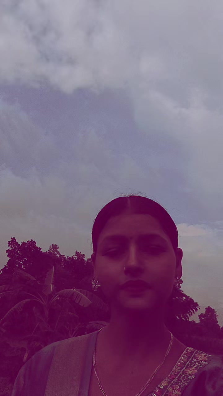 @nishu🦋🥀💫