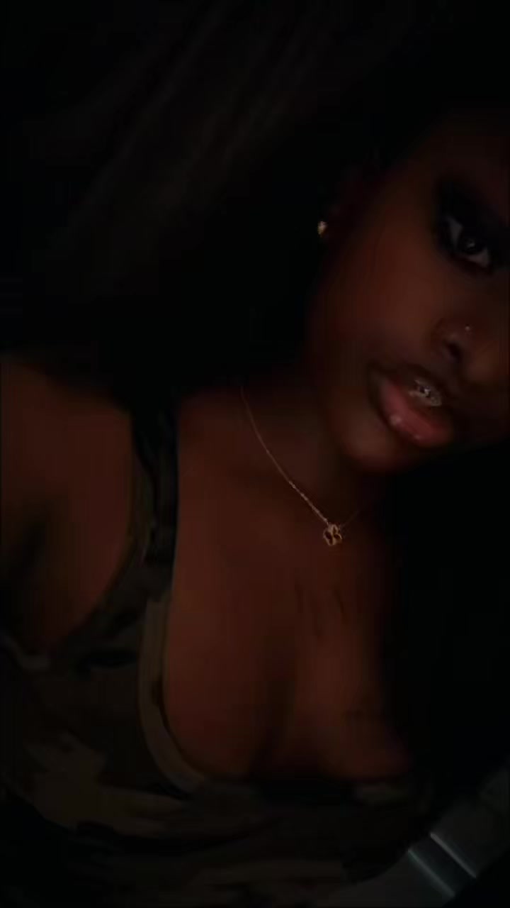 @R🎱nnię.ꨄ