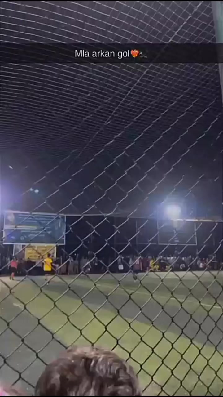 @E S O18
