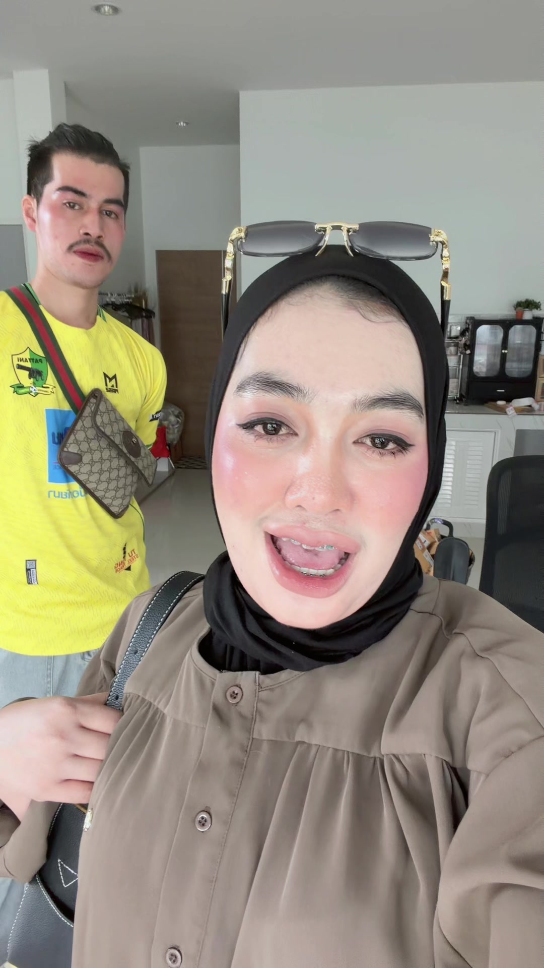 @NONA B.WIE (CEOนอนาช่องจริง)