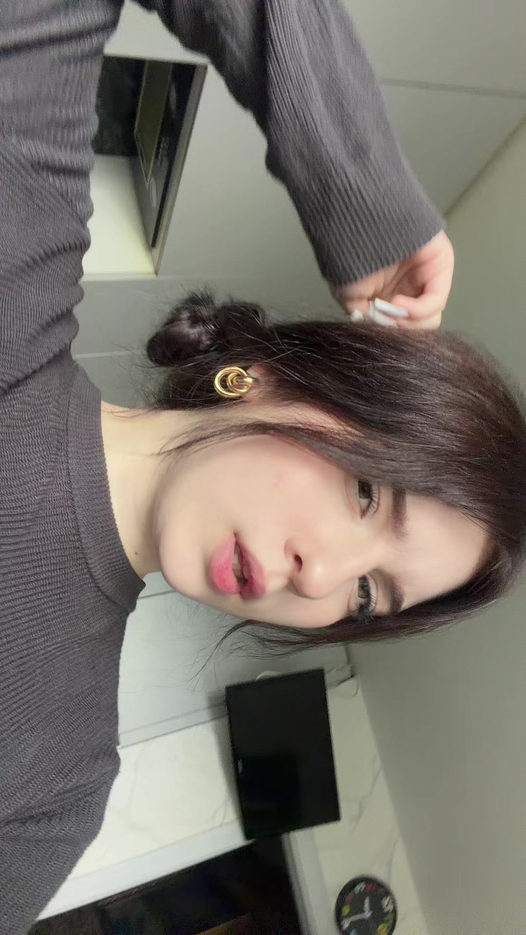 @v