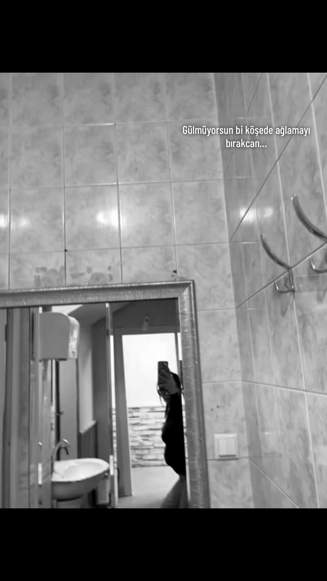 @Defneçam