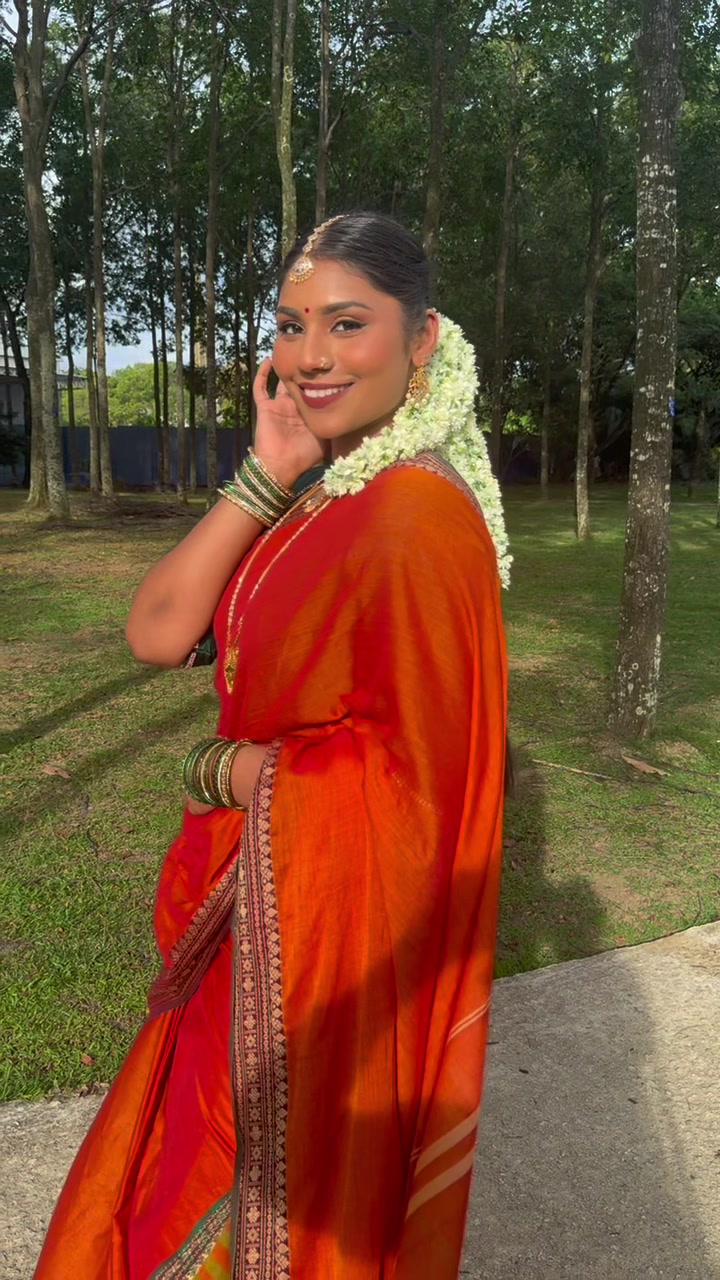 @DeshaDiaries