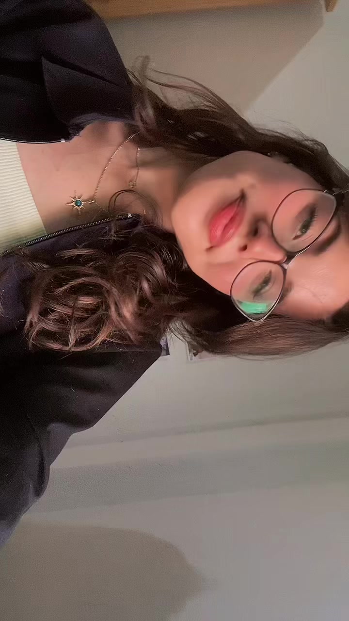 @🦋