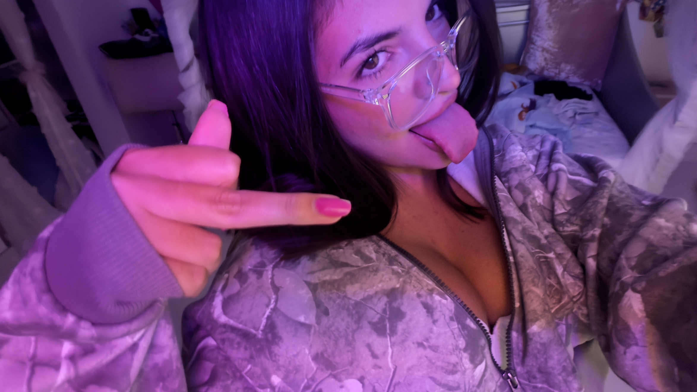 @itsvalur