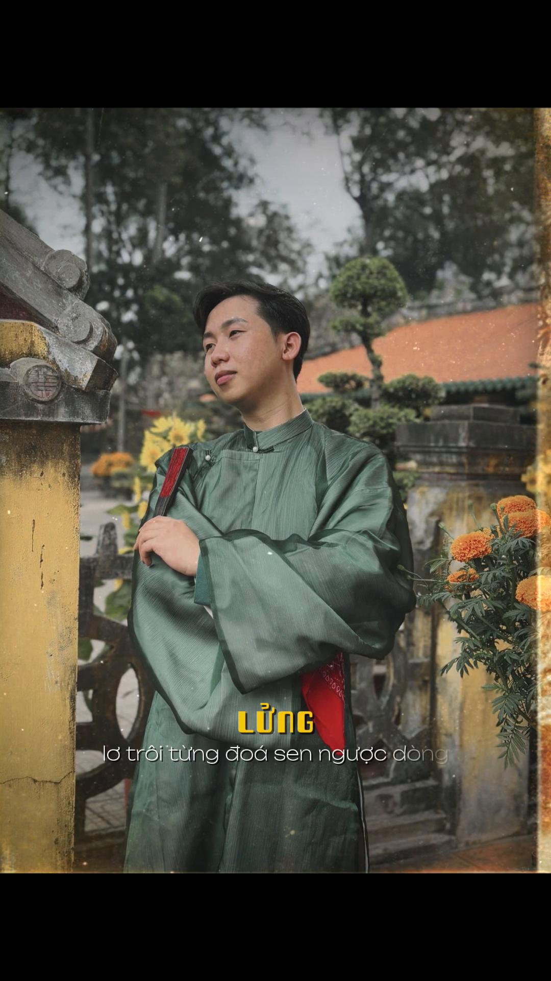 @Hiển