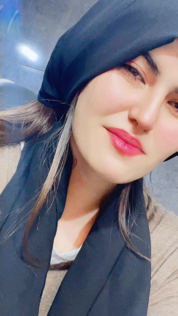 @FATIMA♥️✨️