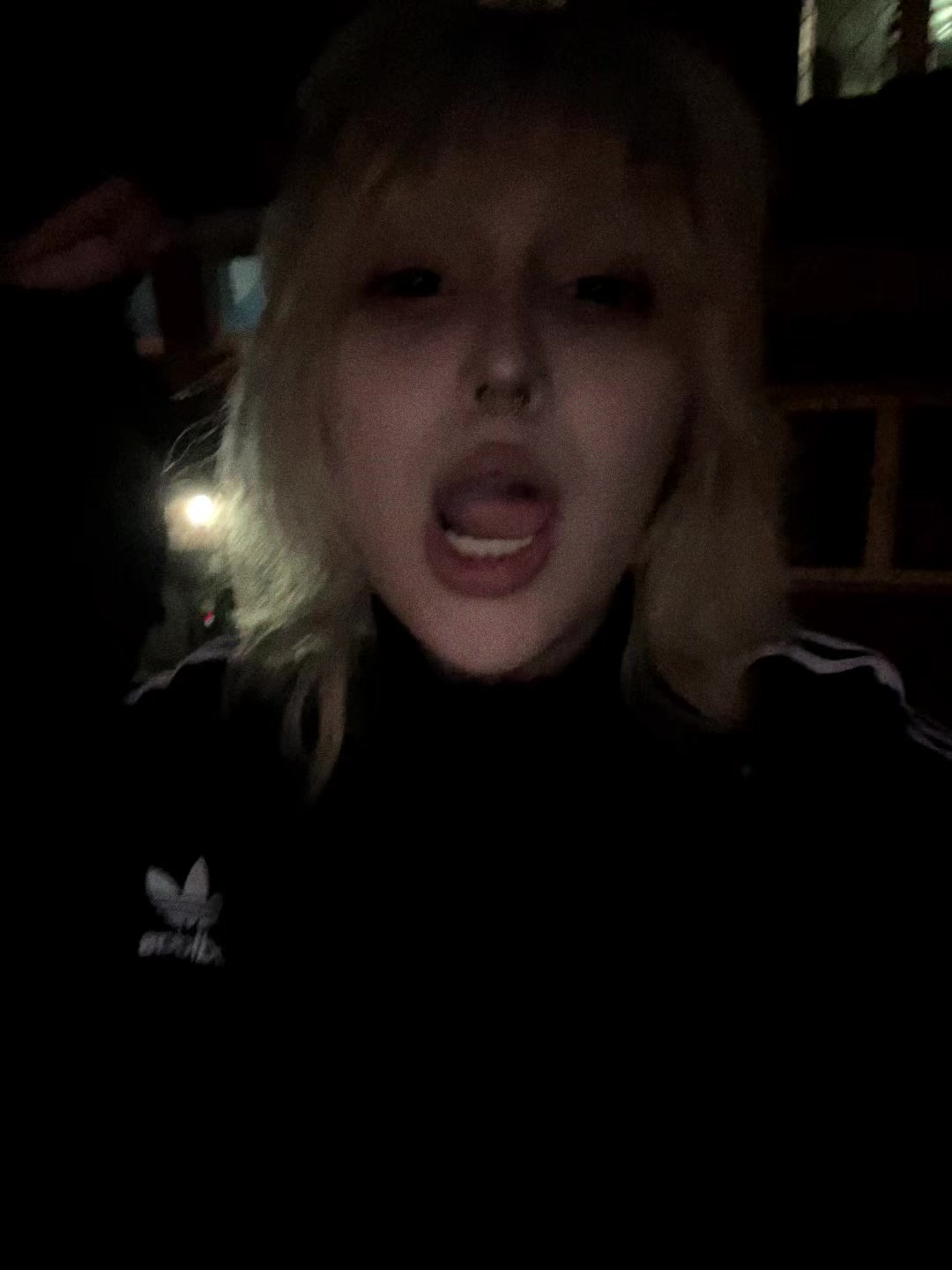 @вОровск4я лапі