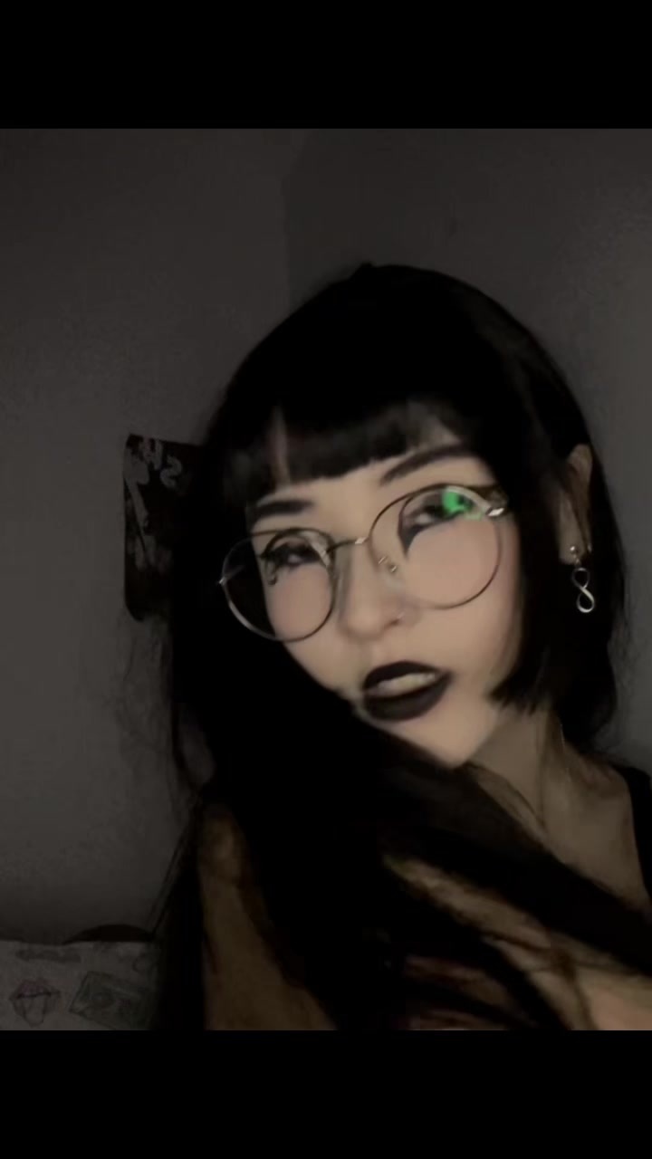 @V𝔬𝔫𝔡𝔢𝔯𝔤𝔢𝔦𝔰𝔱