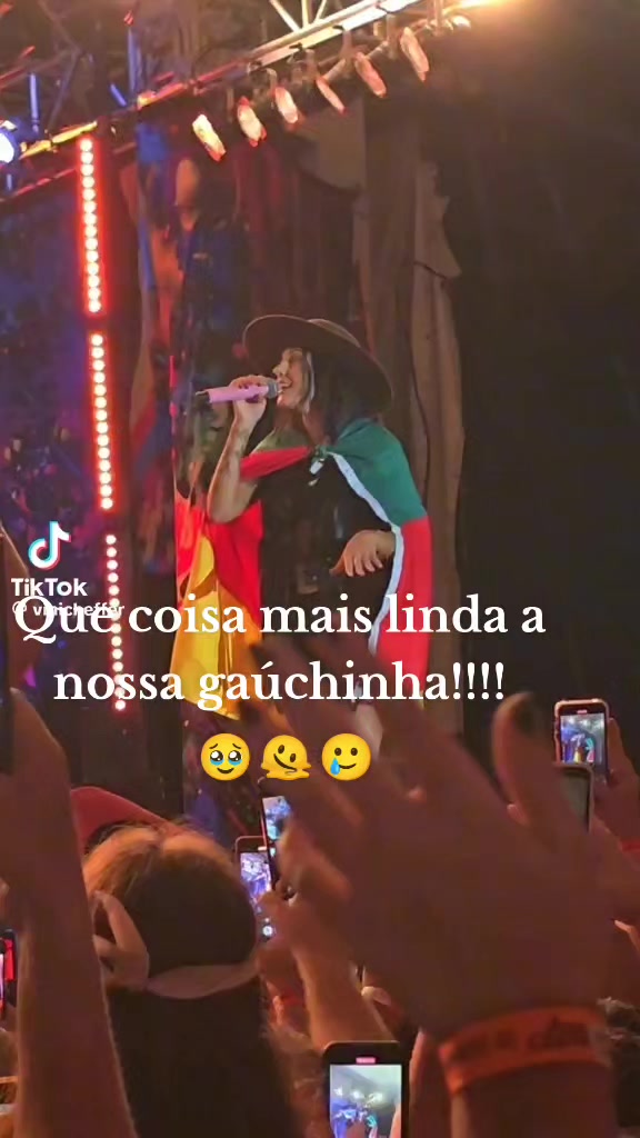 @{~★antonella★~}