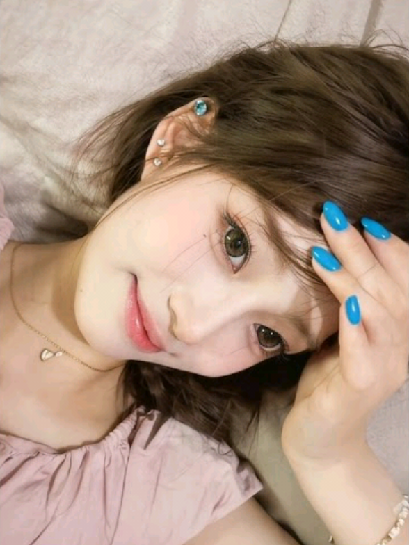 @𝑳𝒊𝒏𝒉𝑳𝒖𝒏𝒈