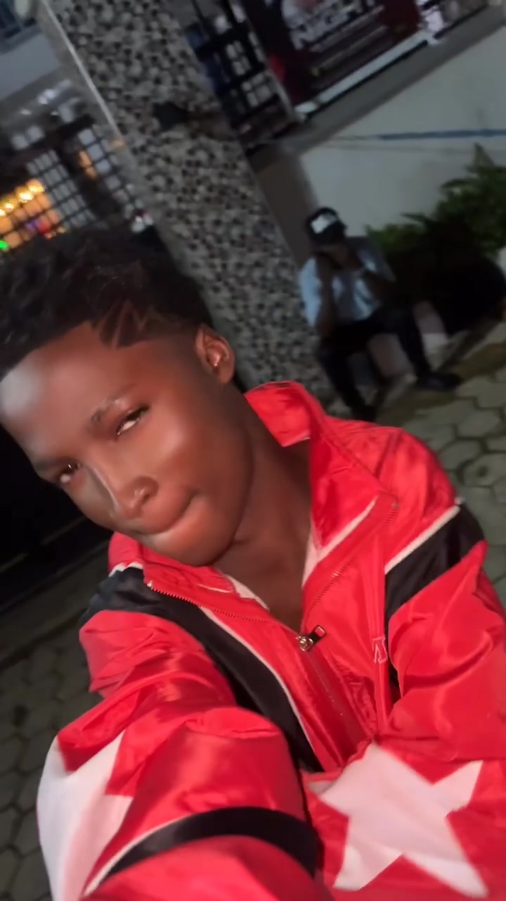 @Star ⭐️ Boy 🥳