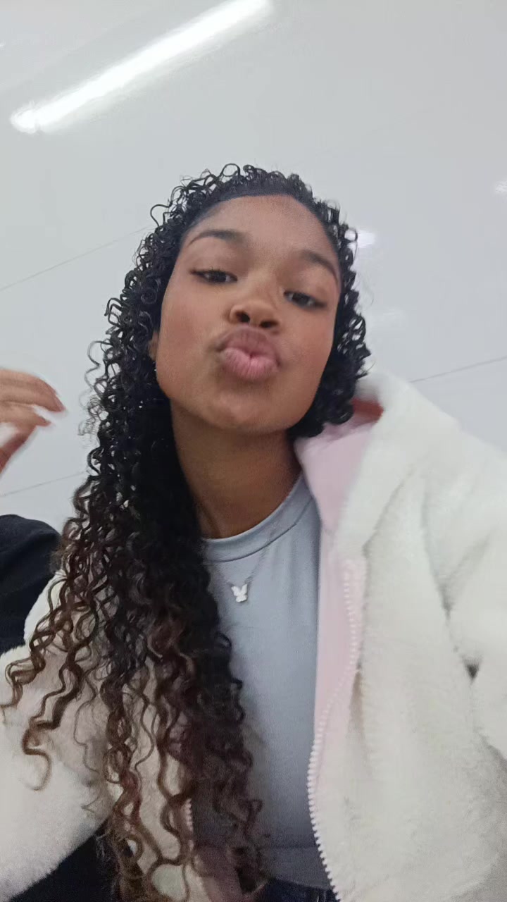 @lolzinha.Ana